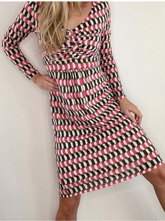 Boden Dresses & Skirts - BODEN Geometric Print Long Sleeve Ruched Sheath Dress Size 8 Pink Green White